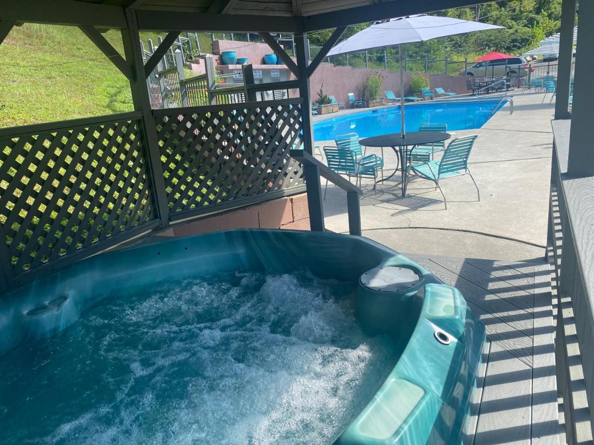 Country Town N' Suites Gatlinburg Kültér fotó